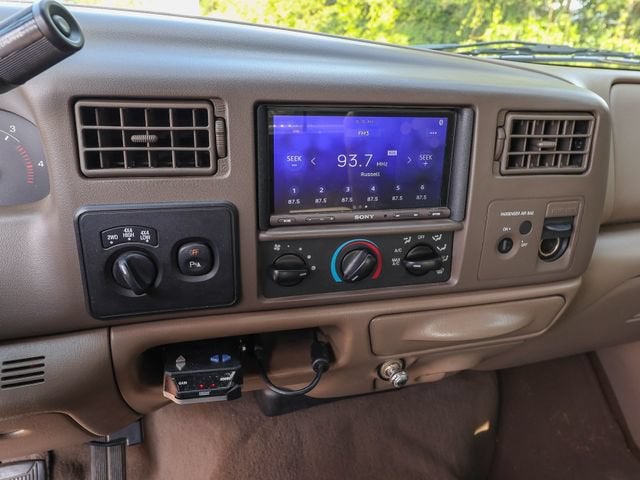 2001 Ford Super Duty F-350 DRW XL