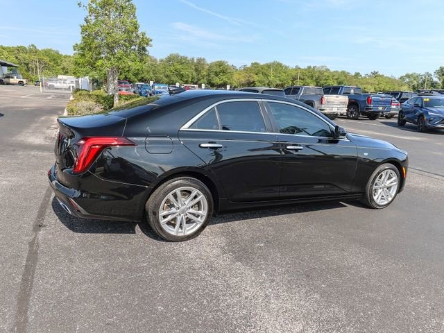 2022 Cadillac CT4 Luxury