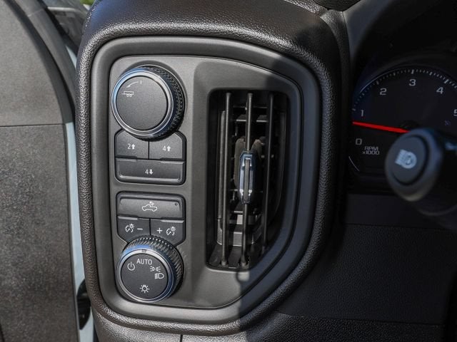 2024 GMC Sierra 3500 HD Chassis Cab Pro