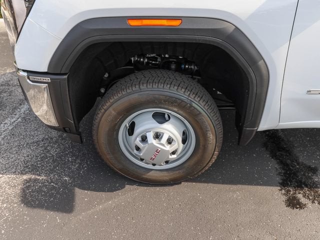 2026 GMC Sierra 3500 HD Chassis Cab Pro