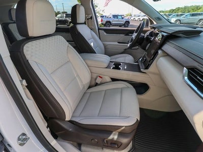 2025 GMC Acadia Denali
