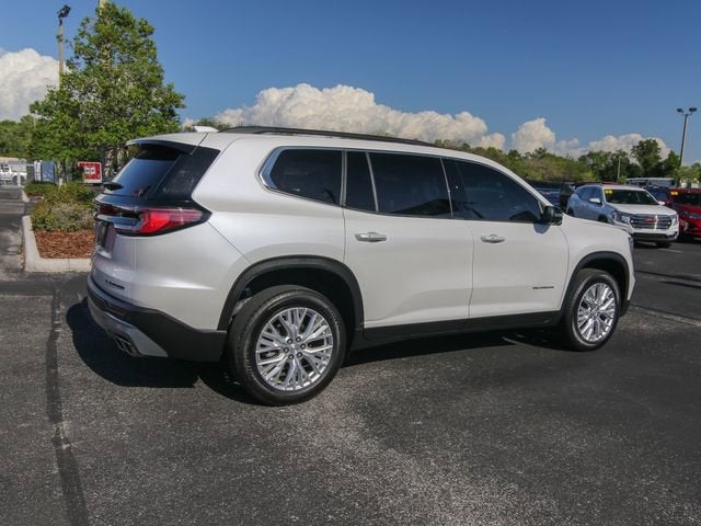 2024 GMC Acadia Elevation