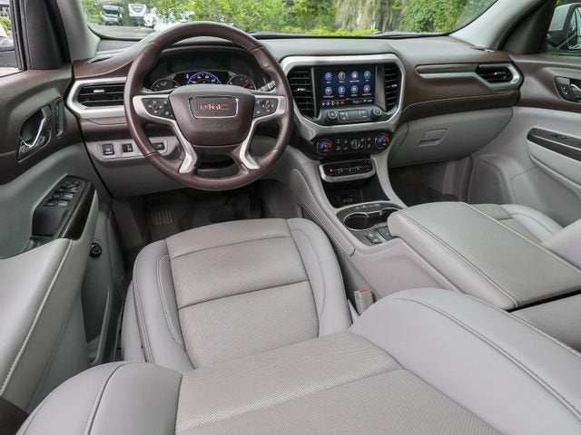 2022 GMC Acadia SLT