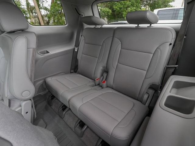 2022 GMC Acadia SLT