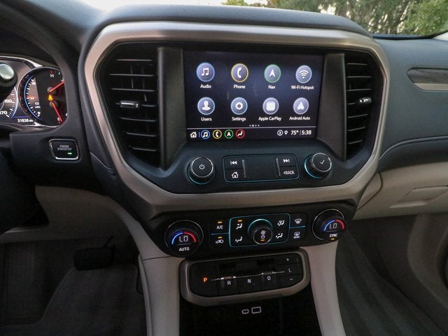 2022 GMC Acadia Denali