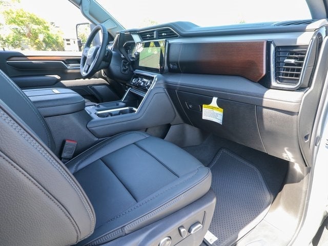 2025 GMC Sierra 2500 HD Denali