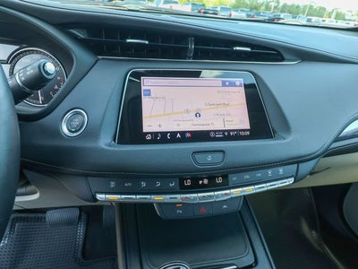 2022 Cadillac XT4 FWD Luxury