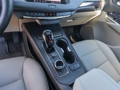 2022 Cadillac XT4 FWD Luxury