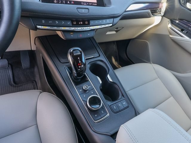 2022 Cadillac XT4 FWD Luxury