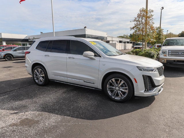 2023 Cadillac XT6 FWD Premium Luxury