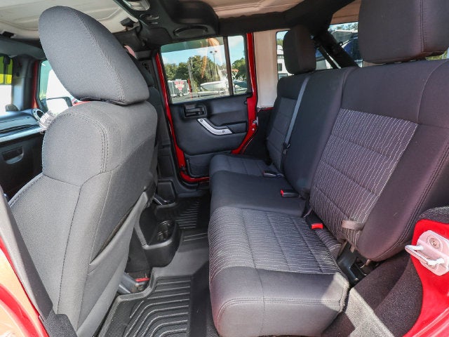 2011 Jeep Wrangler Unlimited Sahara