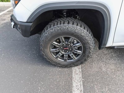 2024 GMC Sierra 1500 AT4X