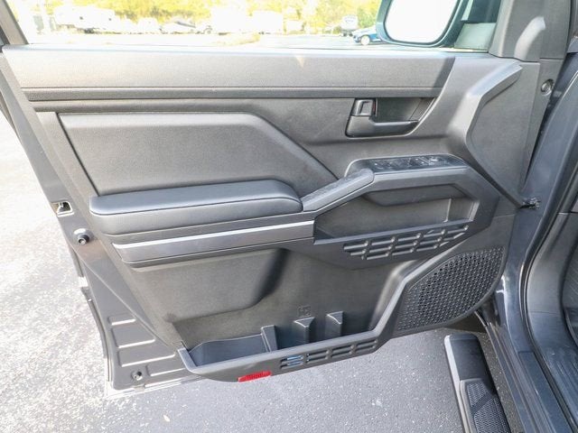 2026 Toyota Tacoma 2WD SR5