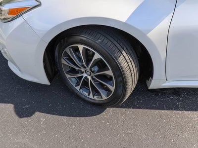 2018 Toyota Avalon XLE