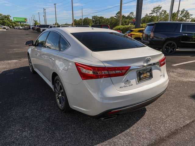 2018 Toyota Avalon XLE
