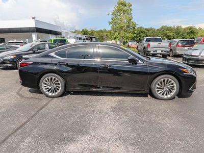2023 Lexus ES ES 300h Luxury