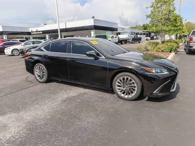 2023 Lexus ES ES 300h Luxury