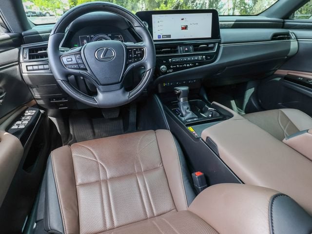 2023 Lexus ES ES 300h Luxury