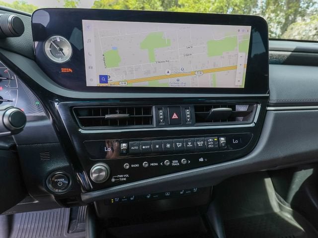 2023 Lexus ES ES 300h Luxury