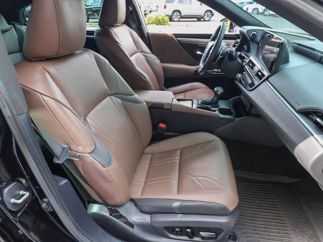 2023 Lexus ES ES 300h Luxury