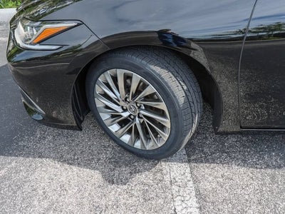 2023 Lexus ES ES 300h Luxury