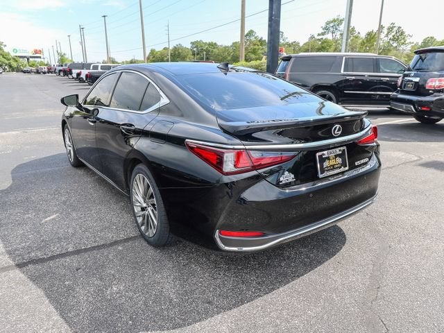 2023 Lexus ES ES 300h Luxury