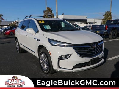 2023 Buick Enclave Essence