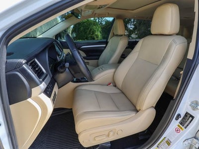 2019 Toyota Highlander SE