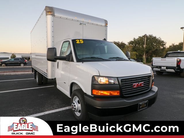 2025 GMC Savana Cutaway 3500 1WT