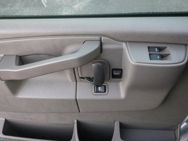 2025 GMC Savana Cutaway 3500 1WT