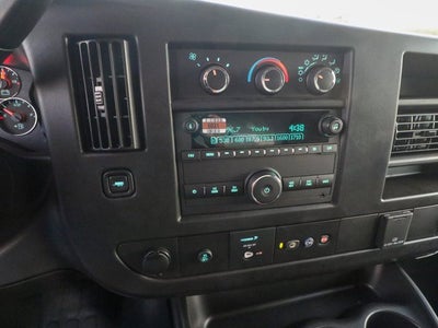 2025 GMC Savana Cutaway 3500 1WT