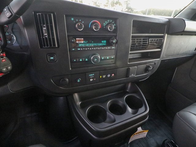 2025 GMC Savana Cutaway 3500 1WT