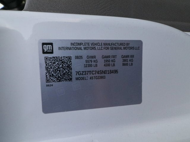 2025 GMC Savana Cutaway 3500 1WT