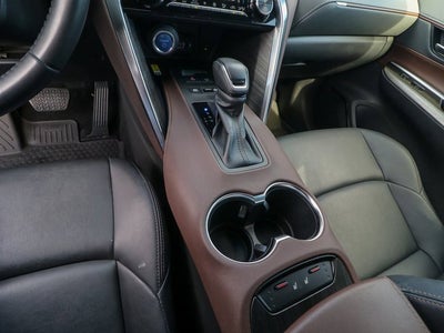 2022 Toyota Venza LE