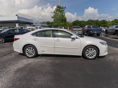 2013 Lexus ES 300h Hybrid