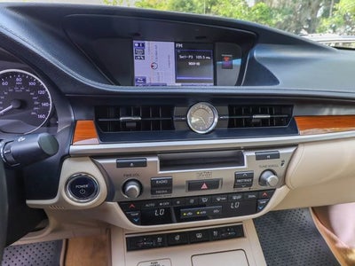 2013 Lexus ES 300h Hybrid