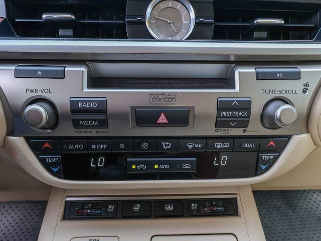 2013 Lexus ES 300h Hybrid