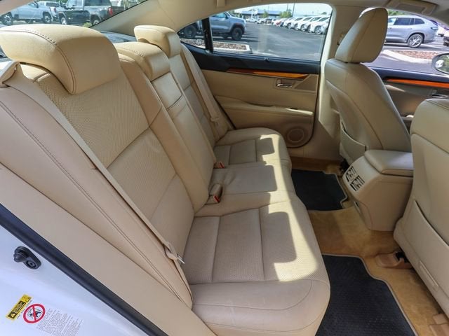 2013 Lexus ES 300h Hybrid