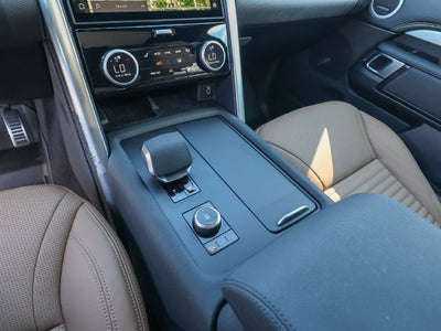 2026 Land Rover Discovery Gemini Edition