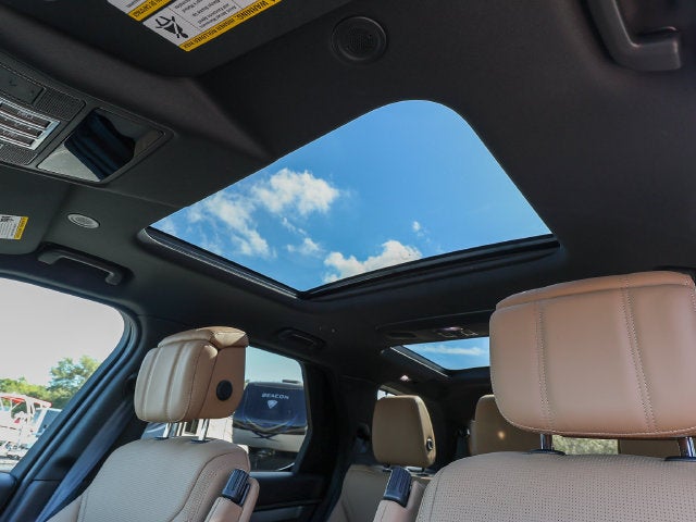 2026 Land Rover Discovery Gemini Edition