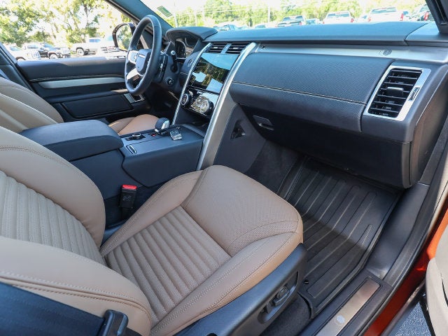 2026 Land Rover Discovery Gemini Edition